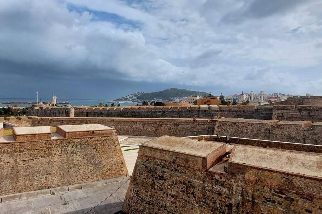 Acogedor Piso Cerca De La Playa Ceuta Exterior foto